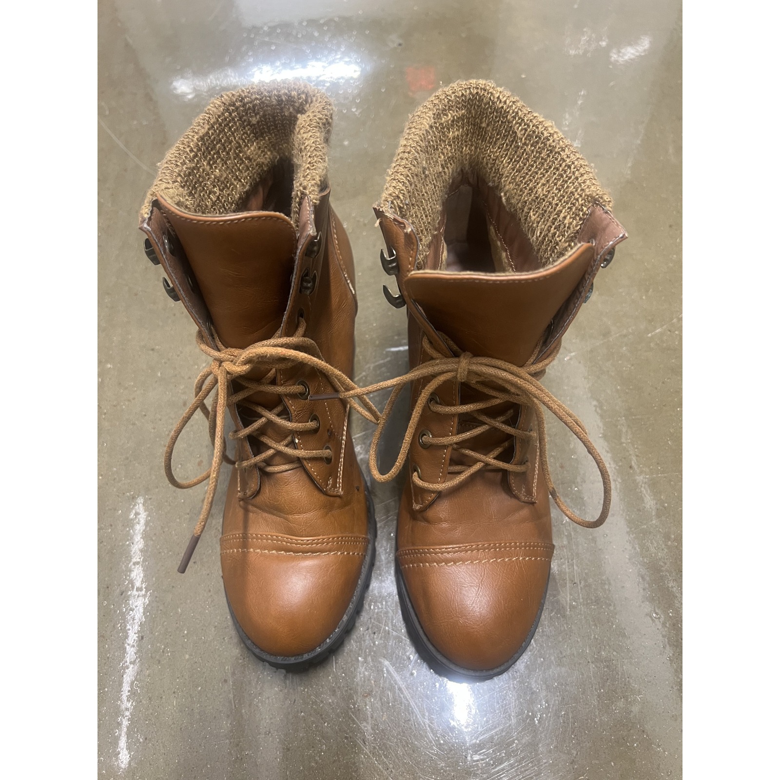 Bamboo Ankle Boots Size 8.5 Womens Tan Brown Lace Up Sweater Cuff Block Heel — photo 2